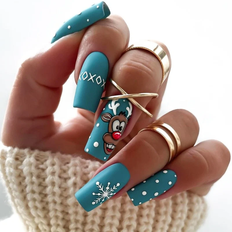 Kunstnagelset mit festlichem Winterthema Karnz
