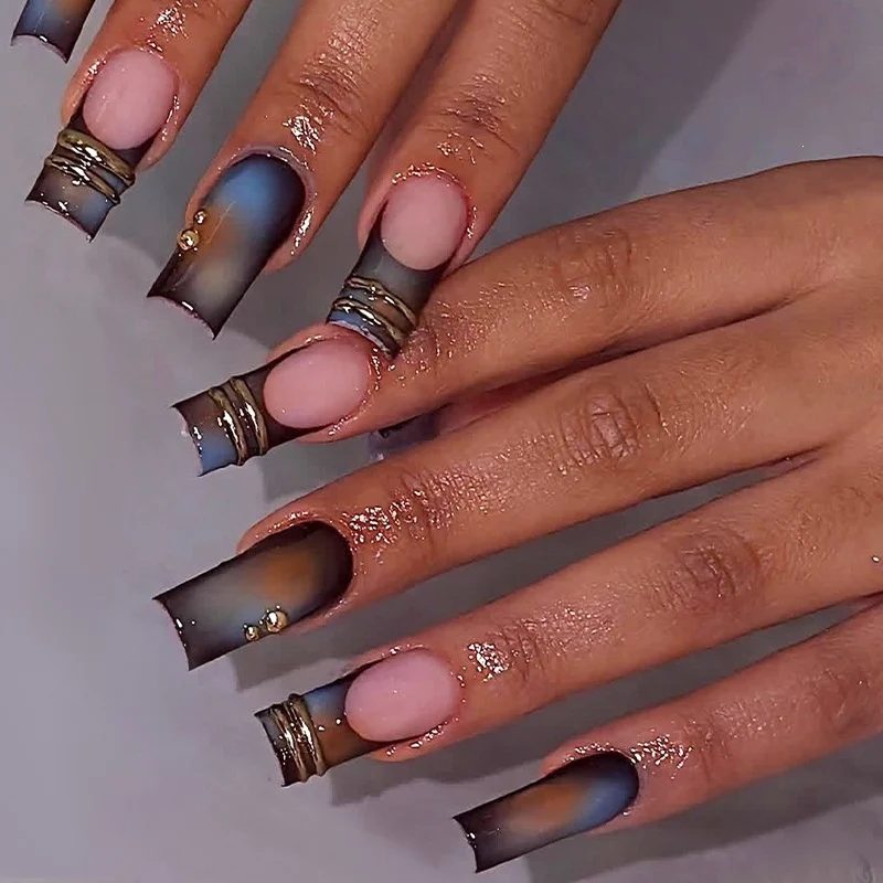 Kunstnagelset mit Farbverlauf Karnz