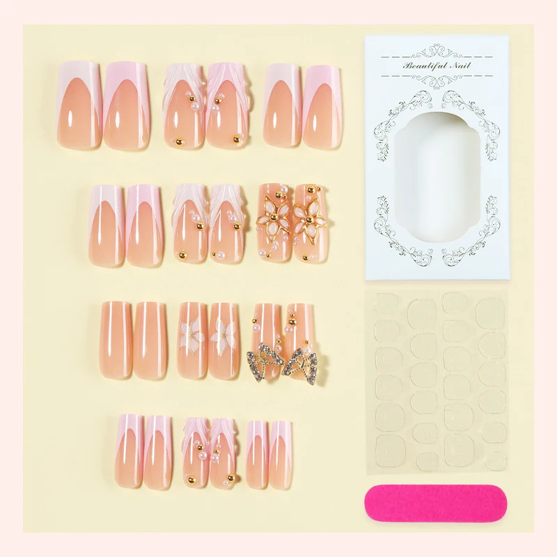 Kunstnagelset mit exklusiven Blüten- und Glitzerelementen Karnz