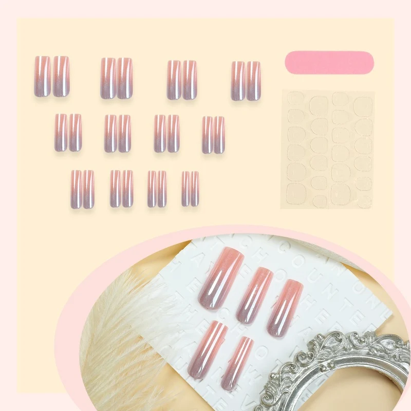 Kunstnagelset mit eleganten Ombre-Effekten Karnz