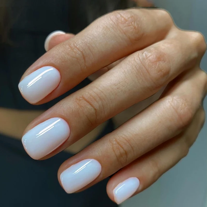Kunstnagelset mit elegantem und natürlichem Glanz Karnz