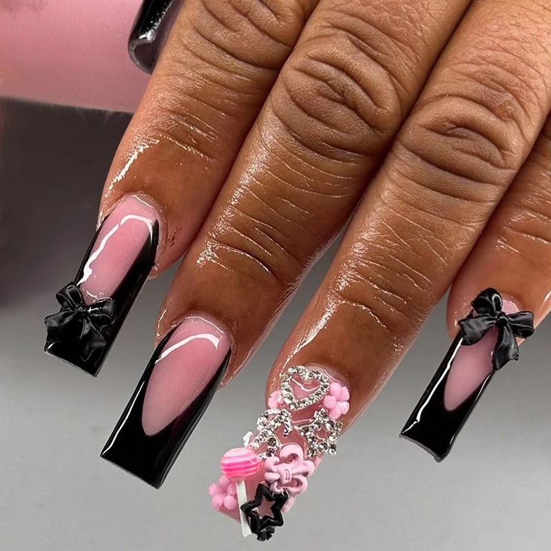Kunstnagelset mit elegantem Schwarz-Rosa Design Karnz