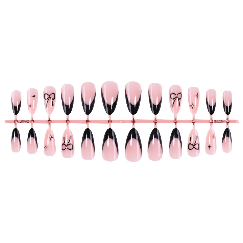 Kunstnagelset mit elegantem Ombre-Design und kreativem Schleifenmotiv Karnz