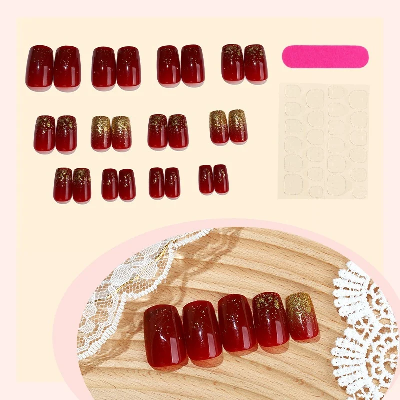 Kunstnagelset mit elegantem Glitzer und Hochglanz Karnz
