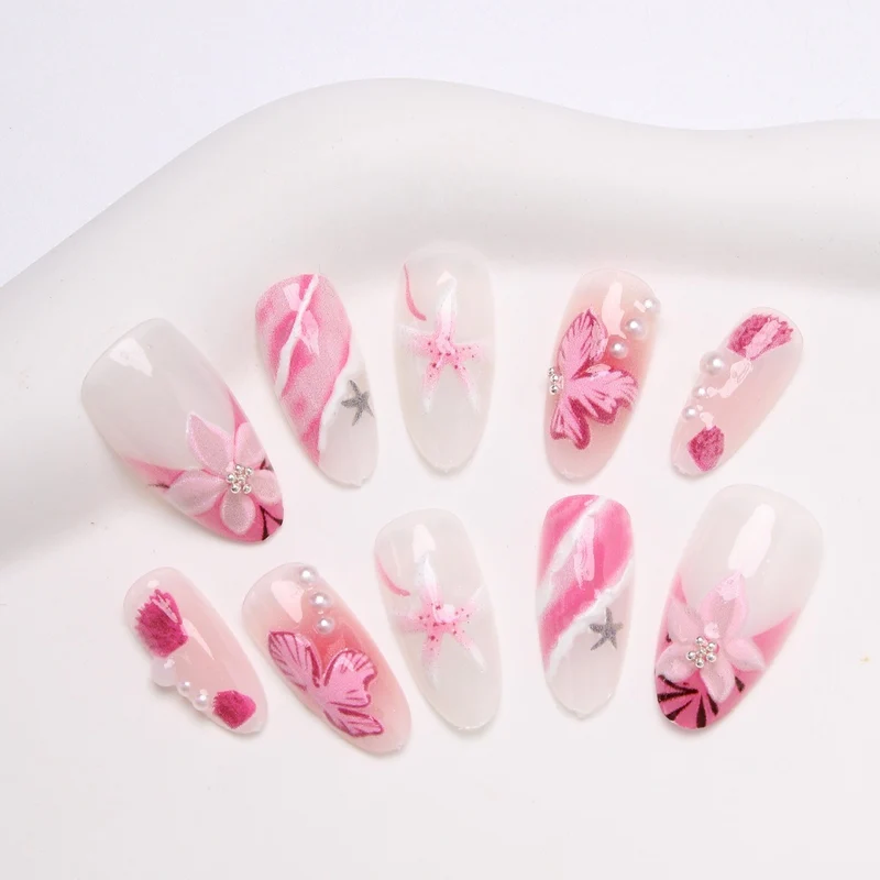 Kunstnagelset mit elegantem Blumen- und Glitzermuster Karnz