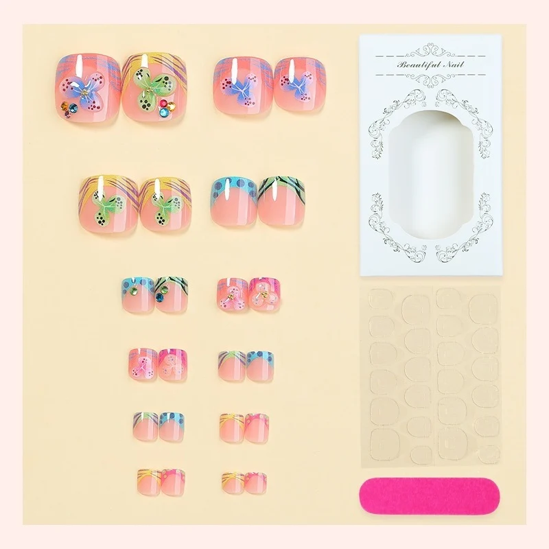 Kunstnagelset mit bunten Schmetterlings- und Blumenmotiven Karnz