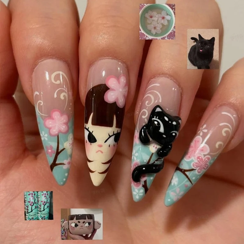 Kunstnagelset mit blühenden floralem Design von Karnz