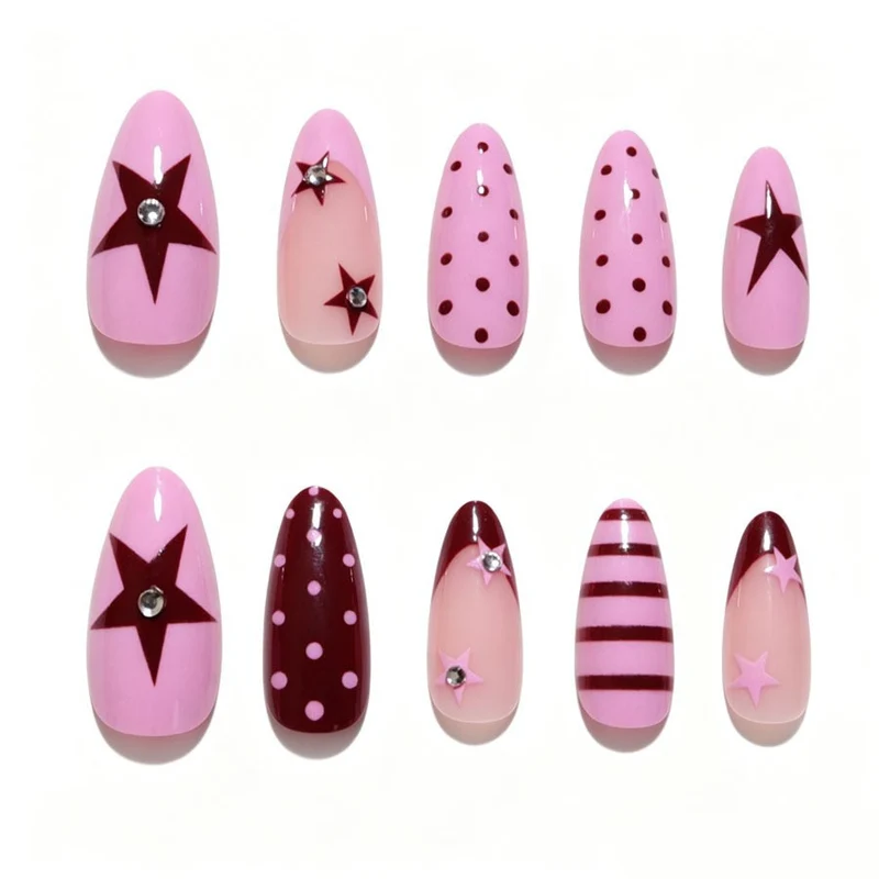 Kunstnagelset mit asymmetrischen Designs und Glitzerakzenten Karnz