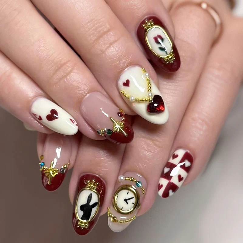 Kunstnagel-Set mit romantischen Herz-Designs und Glitzerelementen Karnz
