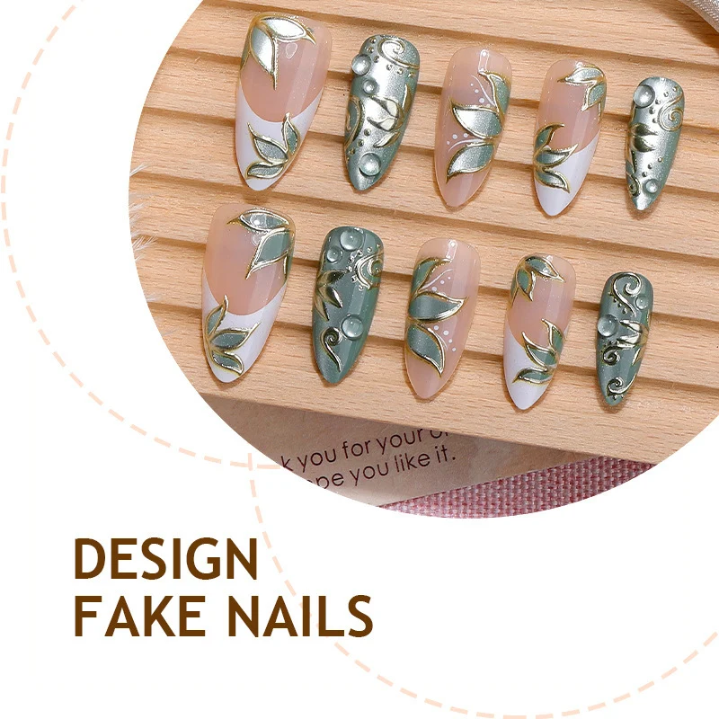 Kunstnagel Set mit floralen Designs und 3D-Akzenten Karnz